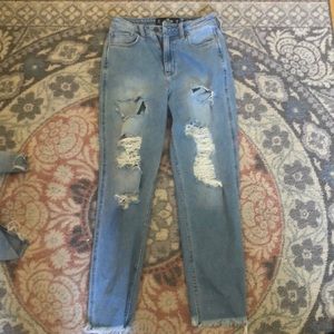Hollister Ultra High Rise Mom Jean